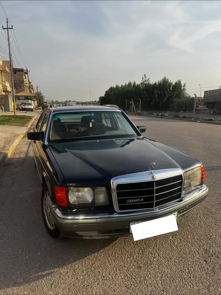 للبيع مارسيدس جامبو موديل 1987 SE 300
مكينه بلاد قبغ اسود 
لون نيلي 
مصبوغه ؏ـــام للجماليه 
رقم بغداد 
داخل عسلي مخمل 
فتحه 
كراسي كهرباء 
جام كهرباء 
مكان السياره بغداد كاضميه 
رقم : ***********
السعر : 67 وبيهه مجال
