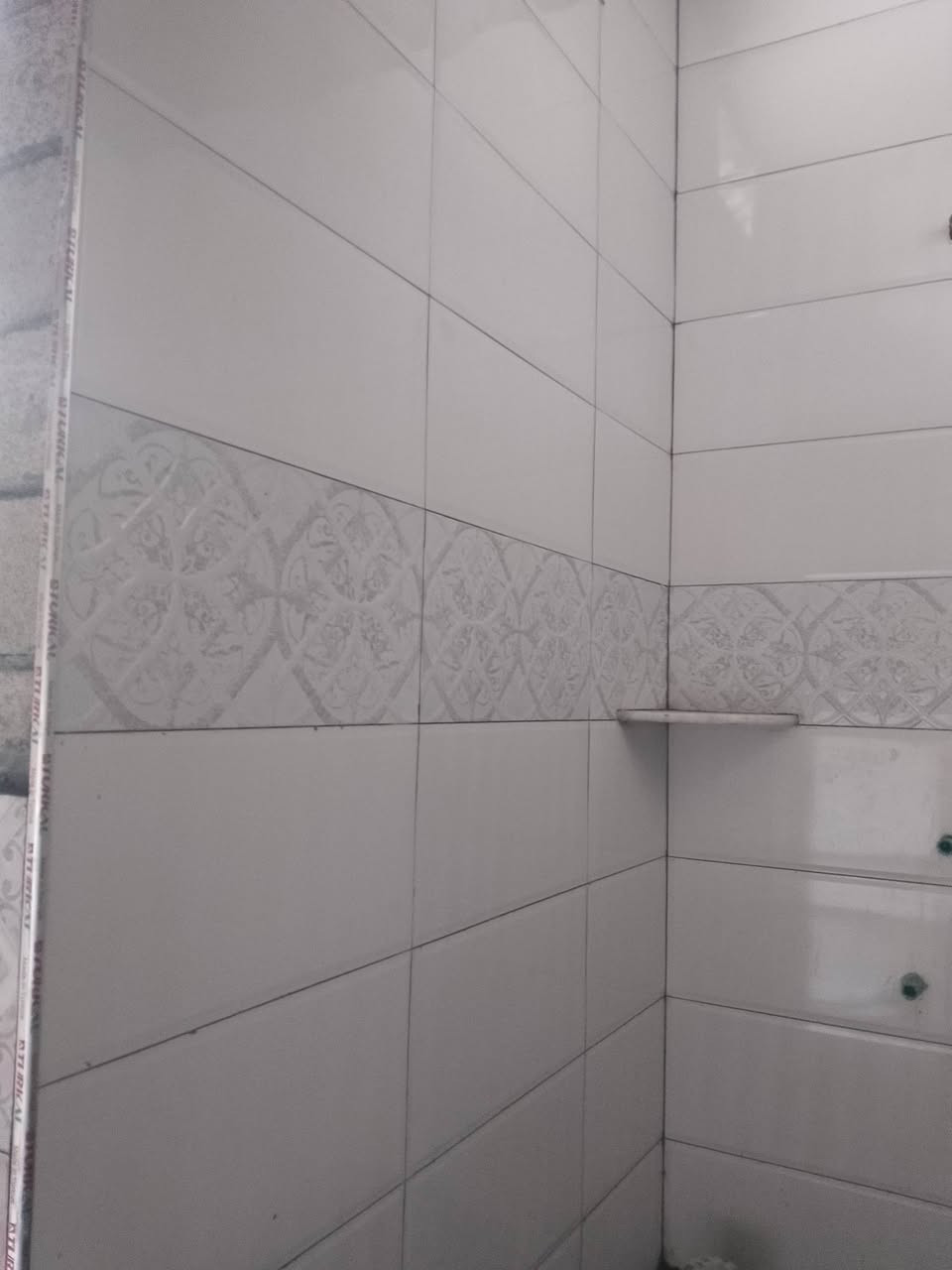 خلفه سيراميك شغل درجه اولى سعر مناسب ‏‪***********‬‏
