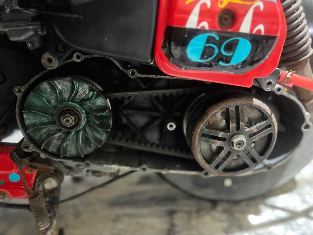 السلام عليكم ماكس قجمه الدراجه منزلهه حاويه قبل فتره دراجه نضيفه وصلهه موجود ما ناقصهه برغي غراضهه كامله مكينه 55تايوان اصلي كلجات تفصيخ اصليه 
ترايك من البصره لناصريه شلعه ومعدل تحفر التبليط 
عزم قوي مال جناي بيهه نواعم تزويد خير من الله الدراجه رايدهه ب٨٥٠ مكاني ابو الخصيب رقمي*********** Colombo, Sri Lanka
