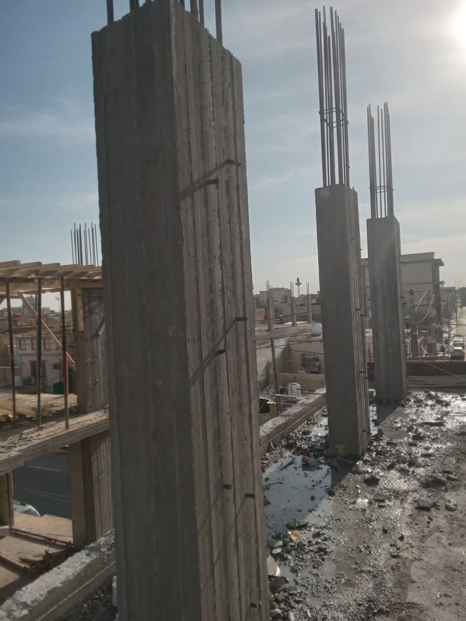 اللهم صل على محمد وال محمد درجه اولى بنايه شغل مرتب حديد نجاره صب او كرستو عمل اشتغل بغداد كربلاء شغل نظيف واي مهندس عندك بالخدمه الرقم الواتساب. ***********
