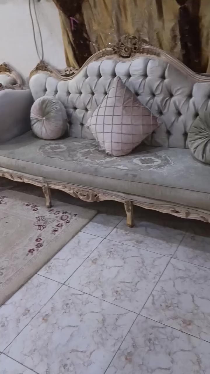 تـخم قنفات مـلكيات 250وبيهم مجال أربع قطع


**إذا كنت صاحب هذا الإعلان وتريد حذفه لأي سبب، رجاءا أرسل رسالة إلى الدعم الفني**