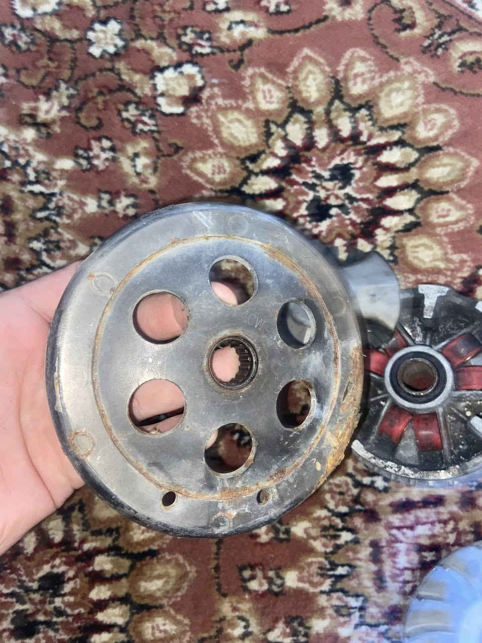 السلام عليكم غراض سكنس 
كلج امامي كامل مال رمبه
طاسه خلفيه
زوج مري
قبق فلاوين RGS
كاسحه
بغداد الاعظميه
***********
