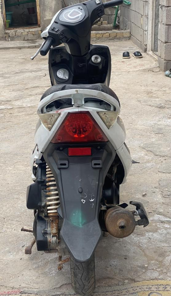 دراجة ماكس تايوان مفتوحه دراجه نظيفه عينه الكترونيه سرعه تنطي 110 مختمه من جميع الجهات دراجه على ايدي شتريتها من الوكيل حاويه واستخدامي بيها قليل اصعد للدوام 15 تبقى ما تطلع يعني ما متعوبه الشراي يتصل مكاني البصرة قضاء الدير سعر 400 
رقم الهاتف***********
