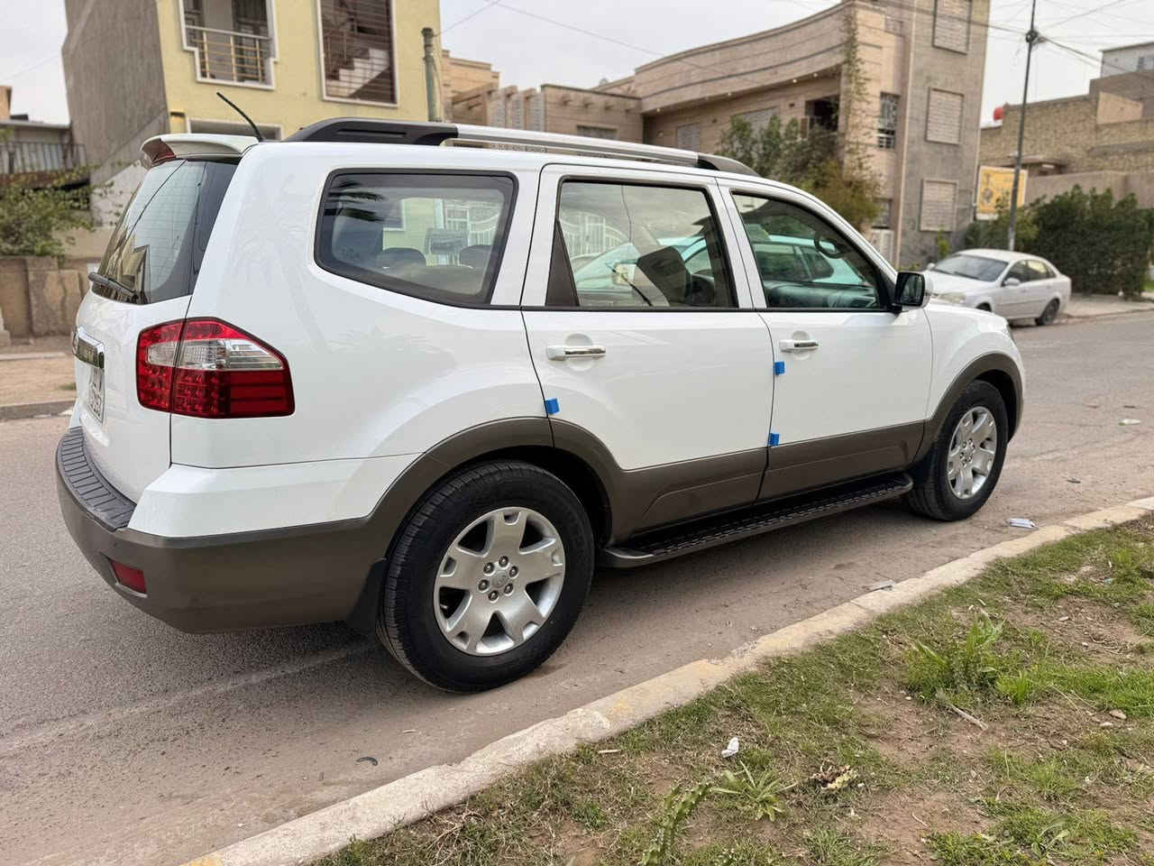 السلام عليكم  رمضان كريم على الجميع 
للبيع كيا موهافي  خليجي موديل ٢٠١٥ 
استلام الشركه الدواليه العراقيه مع ضمان الشركه كتلوكات 
محرك كير صدر اتراي زيرو شرط 
موديلها ٢٠١٥
ماشيه 67الف حقيقي 
مواصفات فول 
بصمه تشغيل بصمه ابواب 
فتحه بل قماره سلايت 
كشنات كهرباء اثنين  وتدفأ تبريد وجلد 
محرك ٦ سلندر ۳۸۰۰
باب خلفي شفط 
ذاكره كشنات خزن ميموري 
لد خلفي و حساس خلفي وكامره وشاشه ايباد
مري قلاب على بك ومري شفط 
ويل ١٨ 
ثلاجه بل جكمجه 
تحكم استيرن و استيرن كهربائي
مواصفات معروفه 
ورقم  الإنكليزي الجديد سنويه لل30

وربي يرزق الجميع. 

مكان السياره بغداد                                                             الإتصال على الرقم ***********
