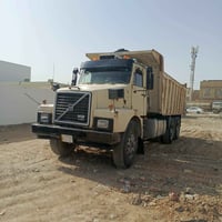 فولفو ١٩٨٩ • ٤×٤ • ديوانيه