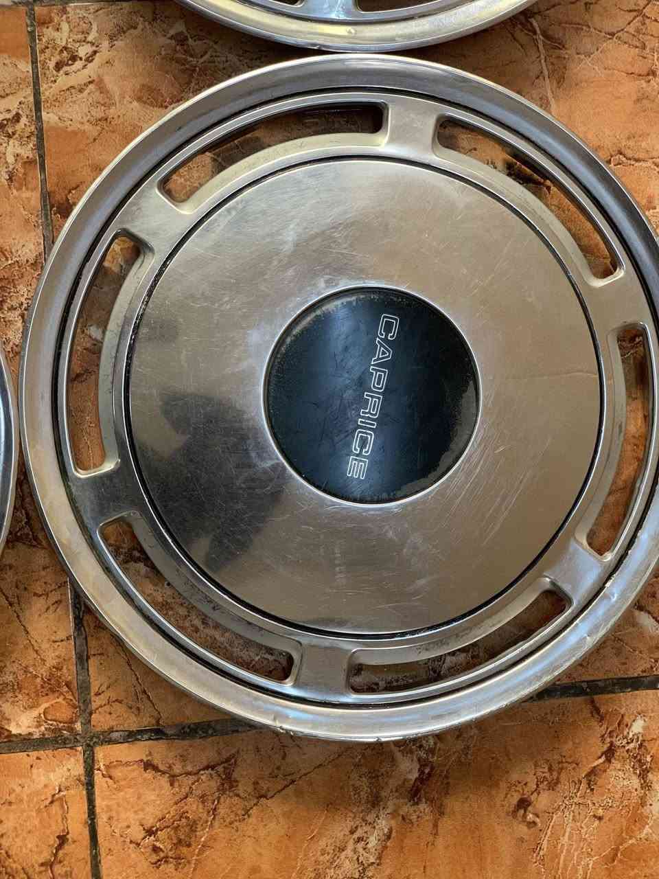 سلام عليكم 
كبات كابرس للبيع 
اصليه ونظيفه جدا 
للاتصال :
***********
وايضاً على الواتساب موجودين
