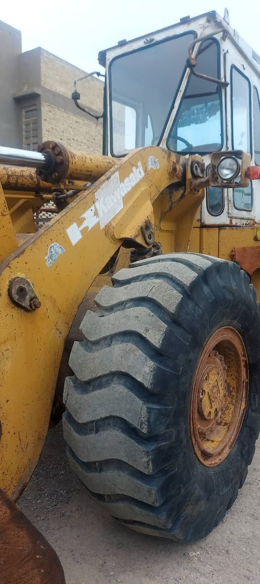 السلام عليكم شفل 80داشتو وارد امريكي مكينه كمنز موديل 88جاهز العمل للستفسار *********** مكان النجف
