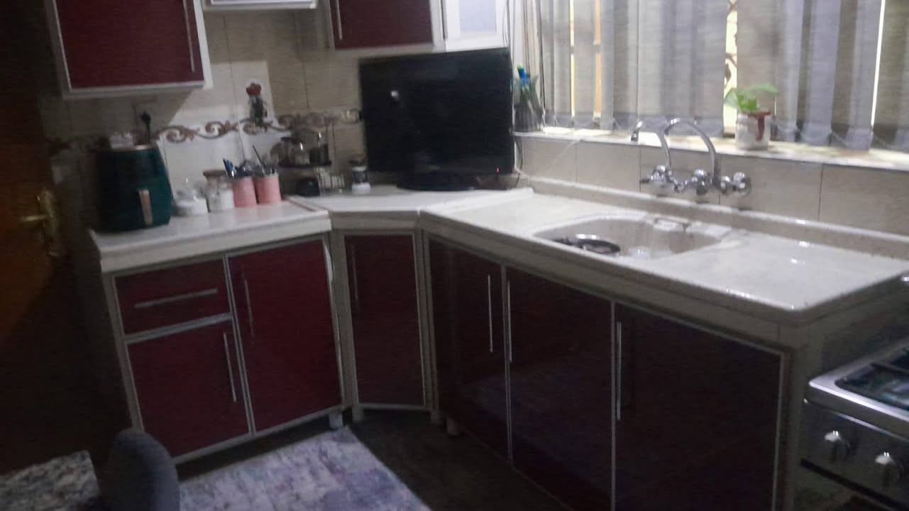 السلام عليكم
اغراض للبيع مابيها اي ضرر الكاونتر المنيوم من الداخل والابواب خشب mdf السعر ٣٥٠ وتخم القنفات ٢٥٠ وبيهم مجال بسيط
المكان القاهره مدخل جامع النداء للاستفسار التواصل على الرقم 

***********
