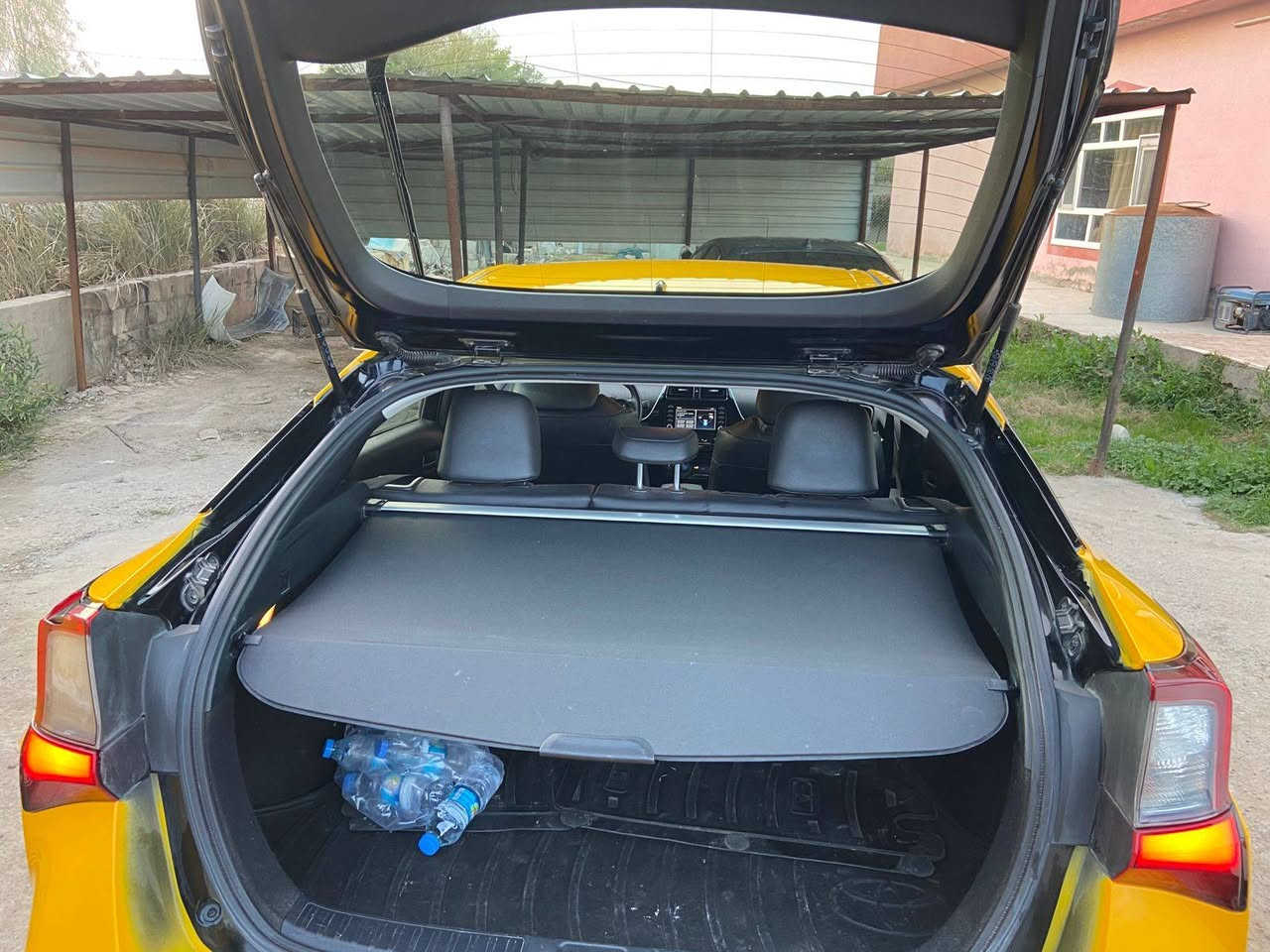 السلام عليكم بريوس 2022هايبردXLE رقم كركوك مكانها كركوك حادث جاملغ سائق بدون دواخل السيارة جاهزة السعر 145للتواصل ***********
