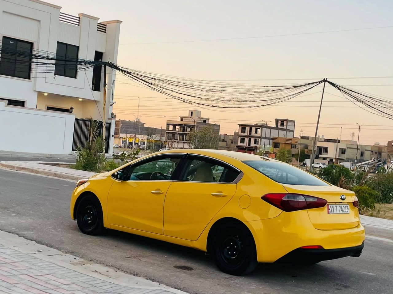 سلام عليكم البيع فورتي موديل 2016 وأرد امريكي حادث بنيد فقط ولباقي مكفولة كفالة عامة اليبل وآحد سيارة جديدة وجاهزة من كلشي تبريد ثلج حدادية تخم تاير كير ومكينة مكفولات سنوية الغاية 2029 هيه غرامات مصفره سيارة أحله من صور السعر97 لاستفسار علا رقم*********** مكان سيارة كربلاء مكلف بل نشر
