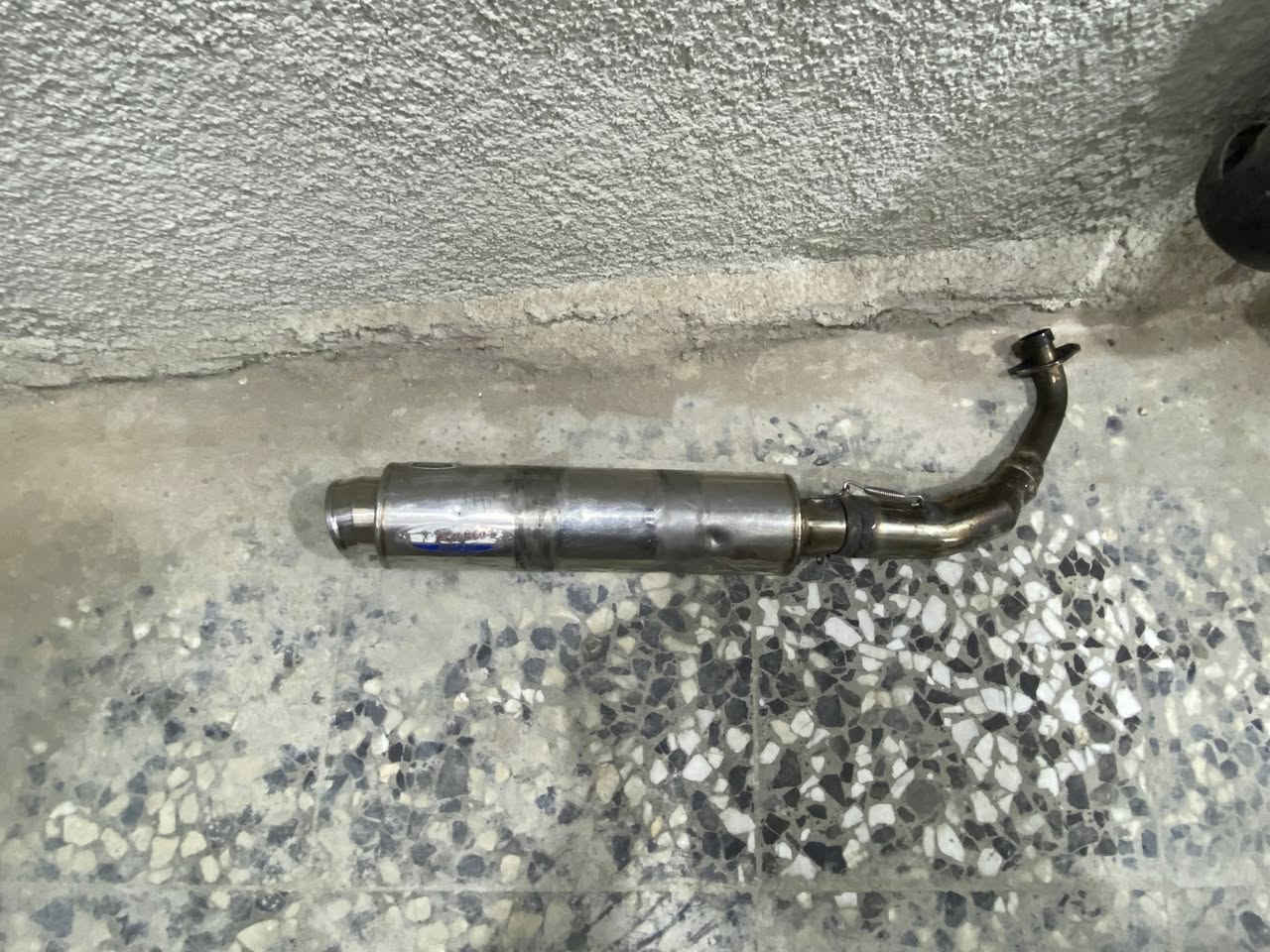 صالنصه سكنس رياضي قطعتين
يابانيه اصليه R P M
مكاني بغداد المشتل
***********
