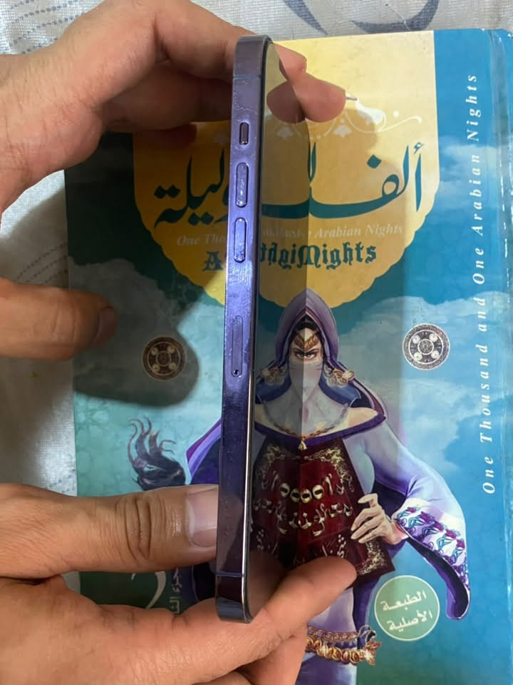 14 برو ماكس للبيع نظيف ما داخل تصليح بطاريه ٨١ دبل شريحه فعليه فول نظافه من البيت للمدرسه على الفحص سعره ٨٦٠  قابل للتفاوض نبيع بالدولار والدينار تحياتي. الرقم للتواصيل ***********
