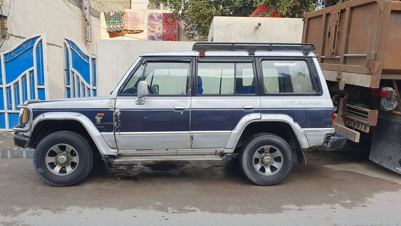 سياره كالوبر هيه وخطهه مال الاورفلي للبيع  موديل ١٩٩٤ محرك ففتي ٢٥٠٠ بيهه تنقيص رقم نكليزي بغداد            بسمي السياره سنويه ٢٠٣٠ هزه ما منتهيه 
عارضهه ٤٦ وبيهه مجال 
***********
