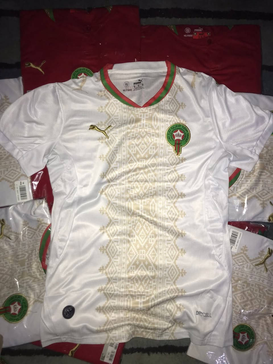 توني. لي طاي من M XXL تمن 70 درهم خدمة لمليحة 0640885033


**إذا كنت صاحب هذا الإعلان وتريد حذفه لأي سبب، رجاءا أرسل رسالة إلى الدعم الفني**