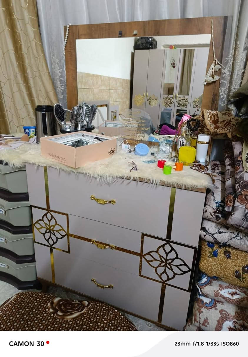 معرض عياض ويوسف غرفه نوم ست قطع بيبان استخدام اسبوع سعره 500 ويشد وين نقل》***********》***********》
