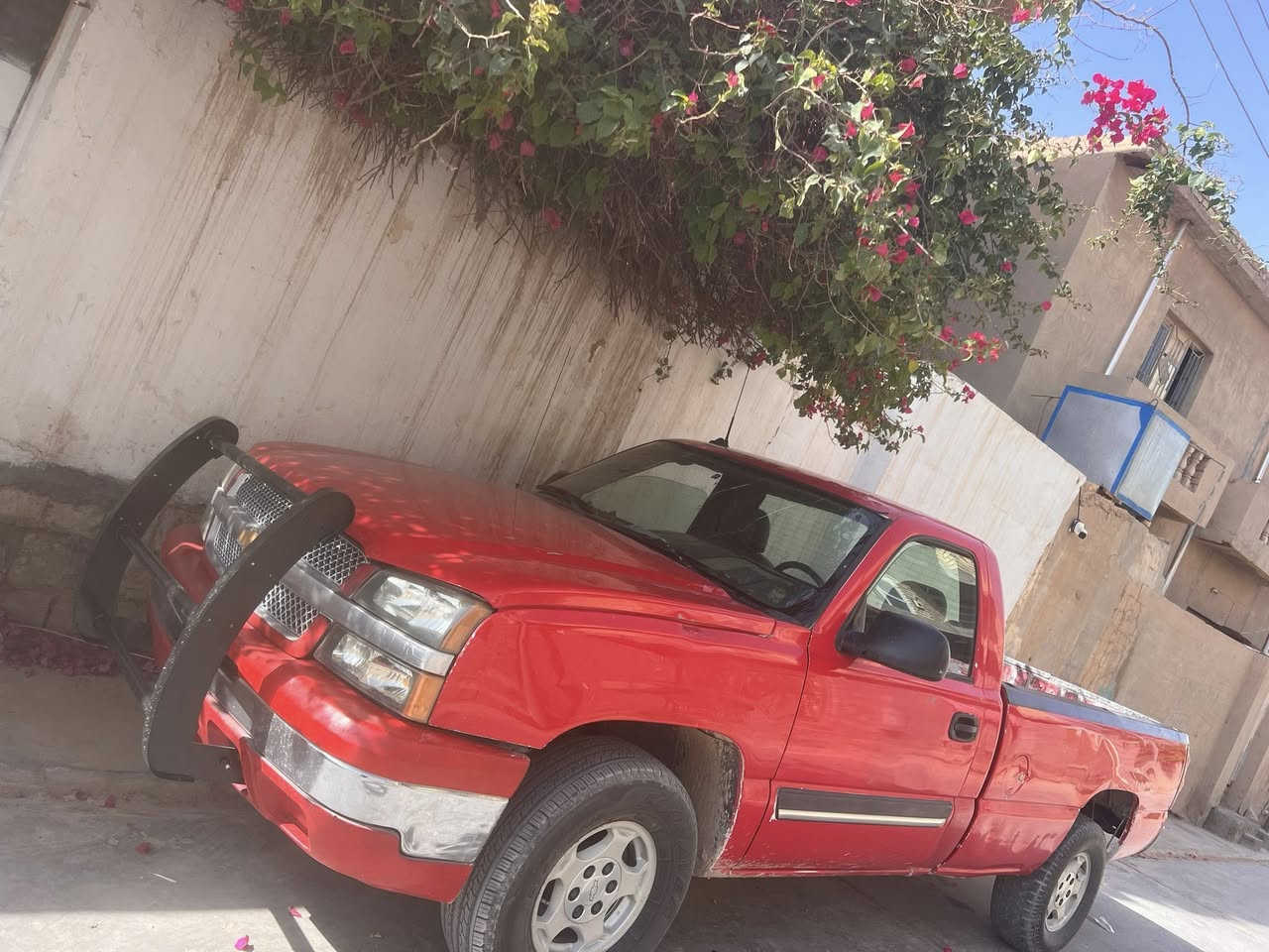 سلام عليكم للبيع انثيا ستة برغي فورويل سيارة جديدة كتابها واصل كبل ترقم سياره جاهزه
مكانه الفلوجه ***********غير متوجد على الفيس
