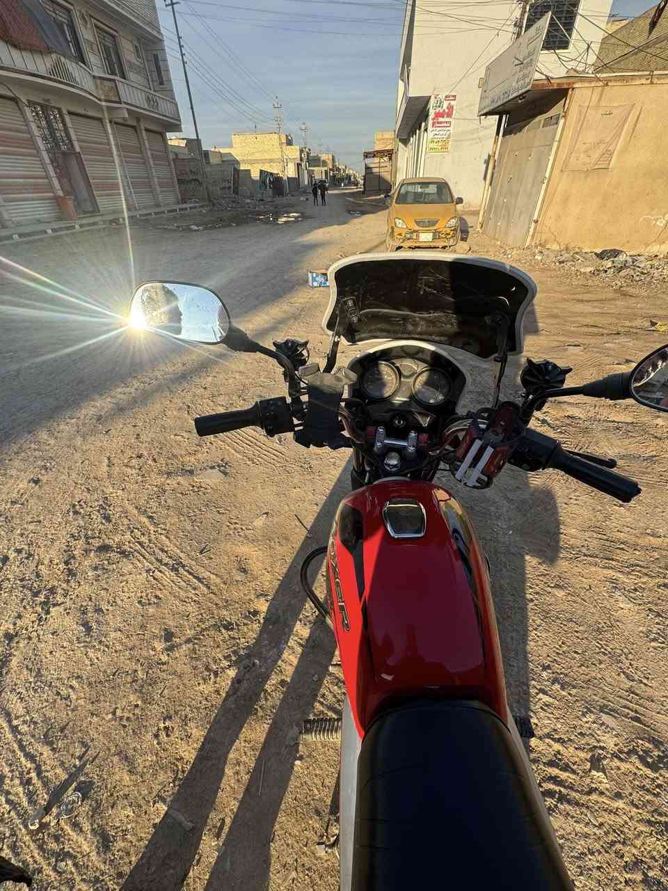 لسلام عليكم شباب اليشتغلون عل باب الله بل بيع وشراء لا يدخلون ما ابيع دراجة تفيد الجناي ليريد يشتغل عل باب الله 
(((بدون غسل وتلميع)))✅
———————————-
دراجة بوكسر 2023/ نزلت او تشغيله الها 2025/3/15 وراها شتغلت بس شهر واحد فقط ونتركت دراجة مع العلم نتركت من شغل بس كل يومين اطلع بيها وأبدل دزهن 
———————————-
تريد تريح بالك بشغل بالعافية عليك ✅
———————————-
السعر 3,350
مرقم بغداد / رقم إنكليزي 
تحويل عل اتفاق 
مكفولة كفالة عامة بانزين كله محسن تعال وافحص 
عنوان بغداد /مدينة الصدر /بل استكشافات 
رقم ***********
للأسف متواجد اني وين متريد 
ملاحظة//لخوذه وصندوك تريد تشتريهن عود سهلة من تجي
