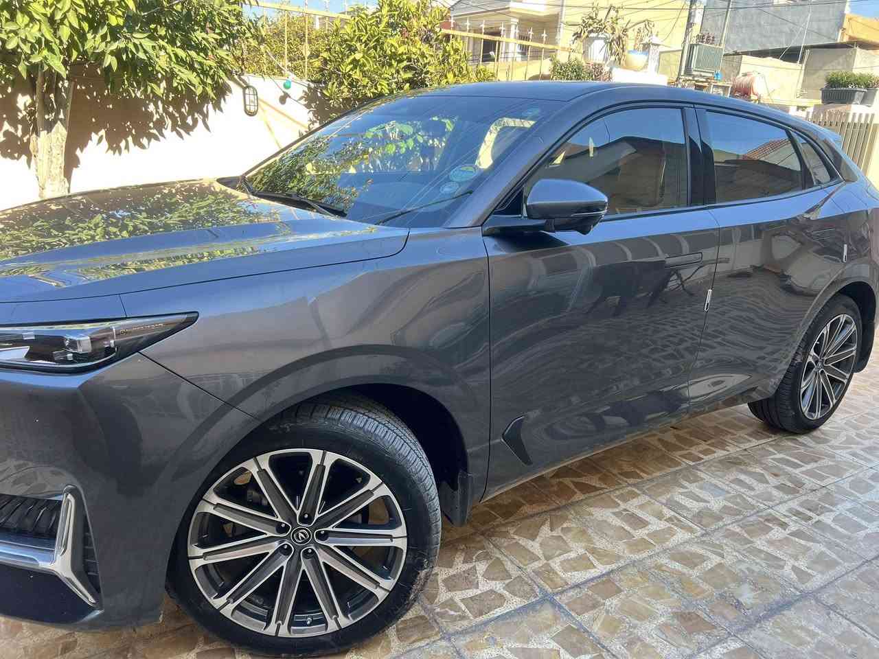 السلام عليكم
  شانجان unik للبيع موديل 2022 
لون رصاصي
فول 
ماشيه 62000km
الرقم اربيل  بيه تعديل بسيط جاملغ الخلفي سكن
للاتصال ***********
السياره بأسمي تحويل وكاله موجود السعر 
230$ وبيه مجال بسيط 
ضمان الشركه ينتهي 2027
