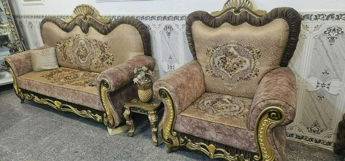 السلام عليكم تخم ملكي تركي للبيع. 6 مقاعدب 350.... بيه عيب فقط 2 رجلين مكسوره وتحتاج تبديل  .... ومن ناحيت النضافه نضافه فول بعده جديد مثل ما موجود بصوره المكان بغداد حي العامل


**إذا كنت صاحب هذا الإعلان وتريد حذفه لأي سبب، رجاءا أرسل رسالة إلى الدعم الفني**