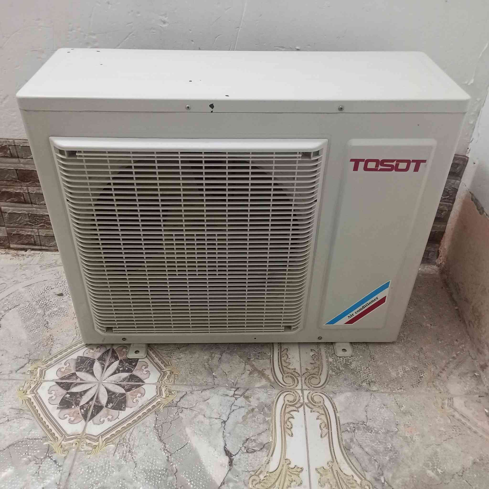 قطعه داخليه بس داخليه 3 طن مادخله تصليح كلش جديده
قطعه خارجيه طن ونص نوع الوارث غازها مقفول 

قطعه خارجيه توسوت طنين غازه مقفول 

مكاني الغراف ***********
