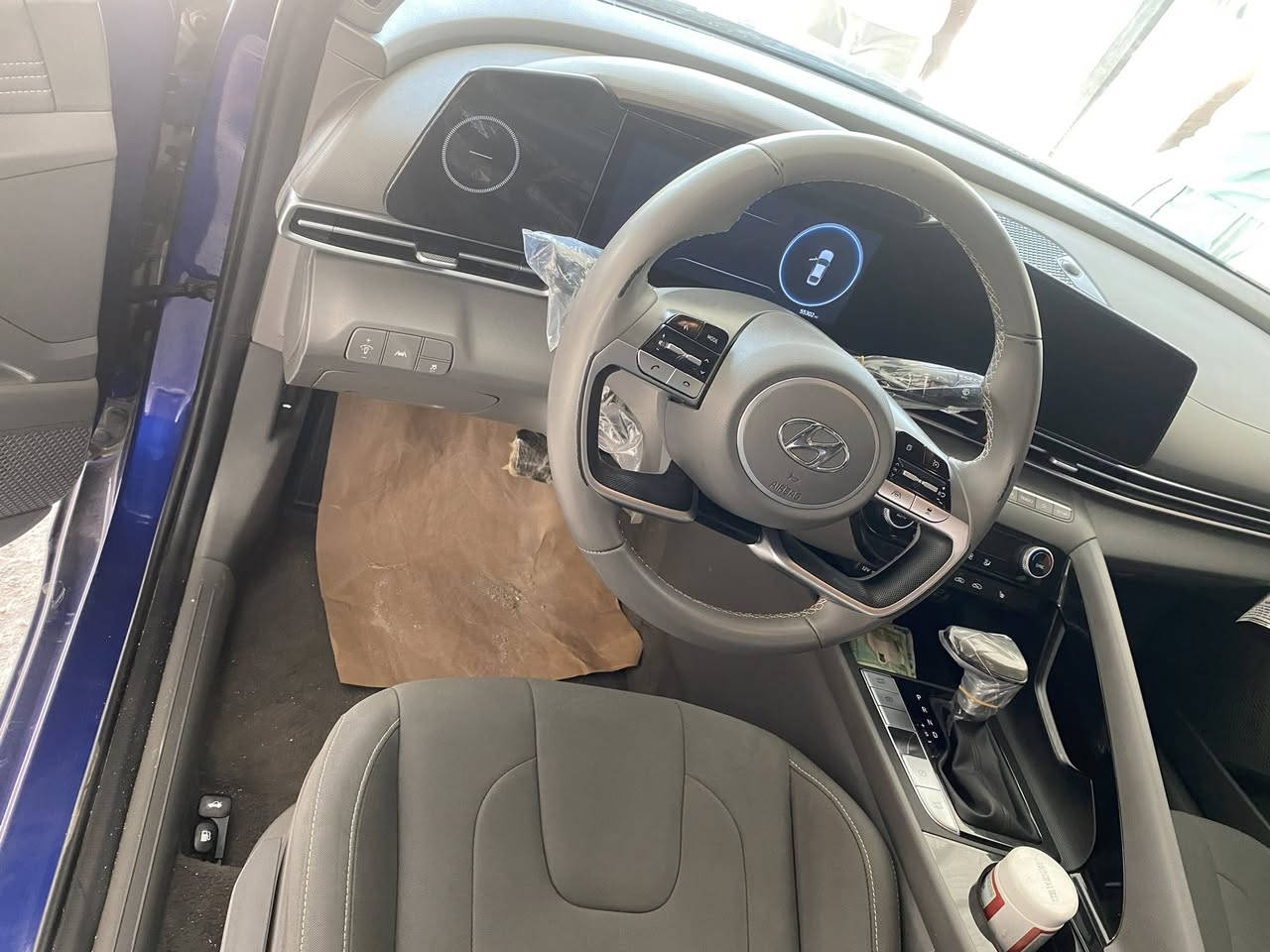 السلام عليكم
النترا 2023 محرك 2000 دوش 
بدون رقم تترقم اي محافظة 
وبدون اي ايرباك 
حادث خفيف وصور الحادث و رقم الشاصي مرفقة 
المواصفات : 
بصمة تشغيل وبصمة أبواب 
هندبريك دكمة 
تشغيل عن بعد 
شاحن وايرليس 
رادارات امامية 
رادار تعديل مسار 
تدفئة كشنات 
مود درايف 
شاشه كبيرة  متصله
مانع انحدار  
كروس سرعة
مانع انزلاق 
السياره نظيفه كلش 
مكاني : بابل📍

للتواصل والاستفسار : 
‭0773 368 0164
