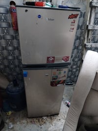 للبيع مستعجل السعر 100 الف تسحب اقل من امبير على الفحص 12 قدم.  077180...