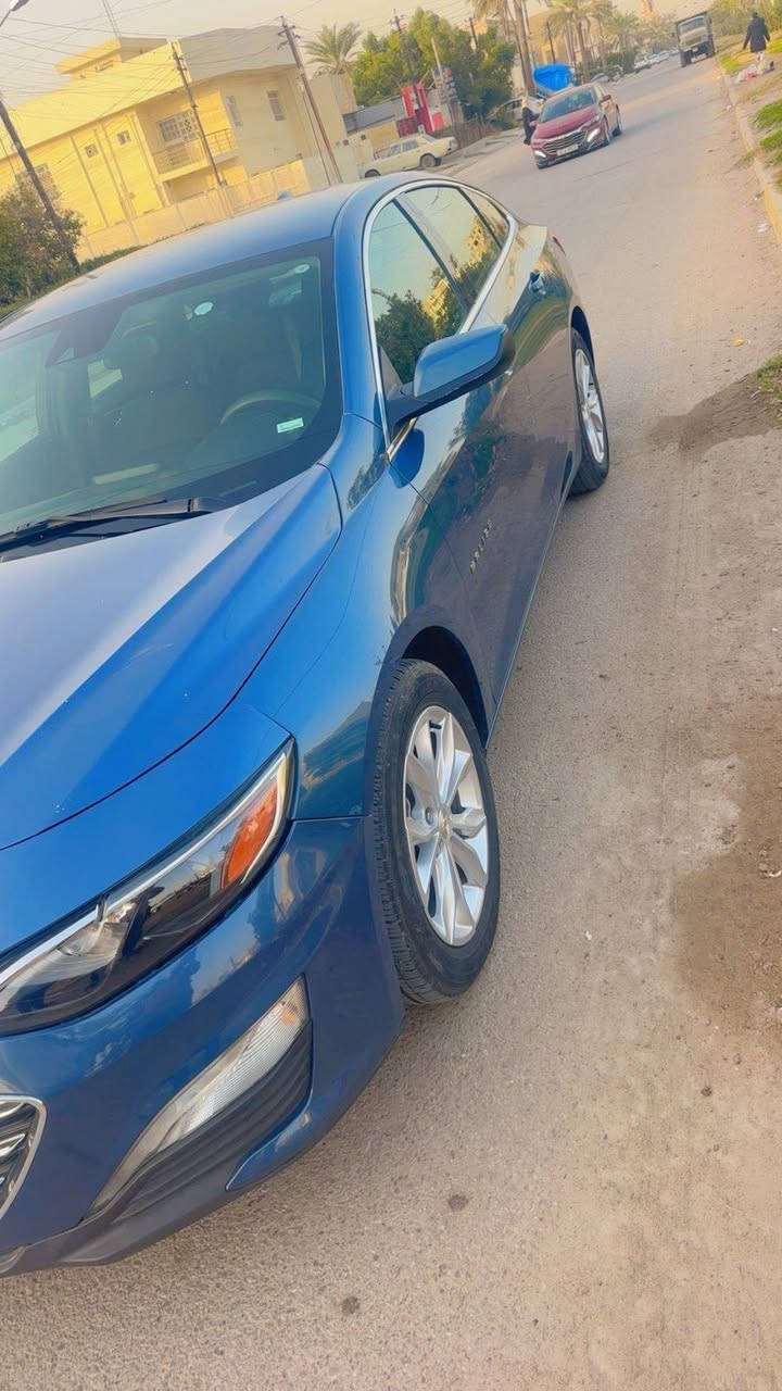 السلام عليكم ماليبو موديل 24  لونه بحري مميز  رقم بغداد باسمي تحويل ثاني يوم ماشيه 16 مواصفات LT بصمه تشغيل عن بعد رادارات امامي خلفي حساس خلفي ويل كب كبير قطعتين تبريد كشنات كهرباء هند بريك بصمه توقف ذاتي كشنات تدفه حادثه بنيد فقط بدون دواخل ولا شي رادترات بلاديه فقط بنيد صبغ بدون اي دواخل السعر 135 بيه مجال بسيط الإتصال *********** مكان سياره بغداد
