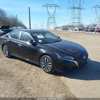 نيسان التيما • ٢٠٢٤ • مزاد الموصل