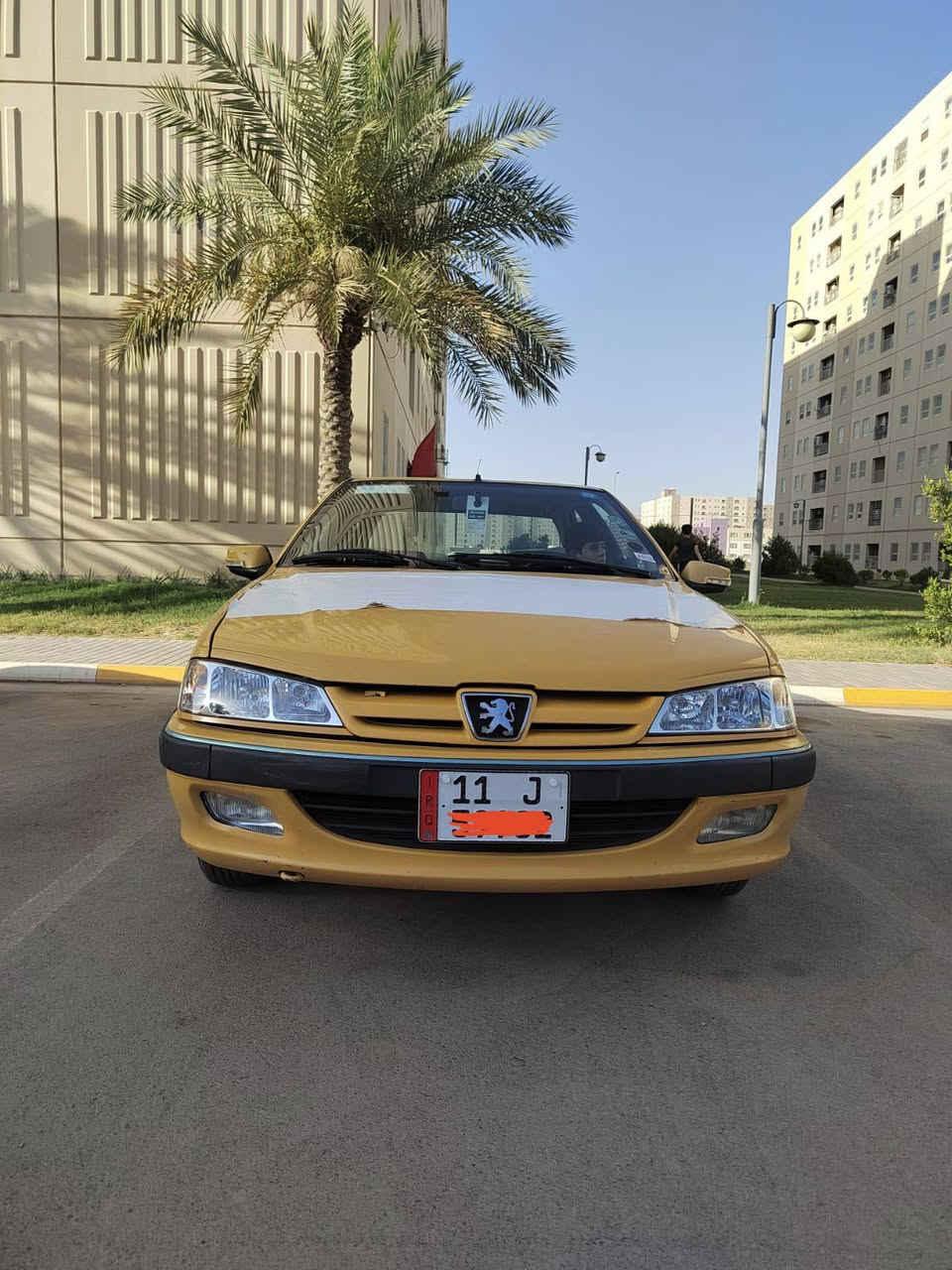 بيجو بارص 15كفاله عامه
تبريد ثلج
كير محرك كفاله 
صدر 90نضافه
تايرات 70نضافه
كهربائيات كله شغاله 
اشاير بالمري شغاله
رقم بغداد 
مكاني كوني منتسب حاليا بغداد الصالحيه قريب جسر سنك
سكني كوت راعي السنويه بغداد 
السعر 48
سياره ما متعوبه ابد وبالخير ع الي ياخذه 
***********
