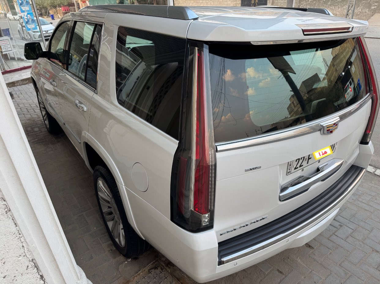 كاديلاك سكاليد ٢٠١٨ بلاتينيوم ١/١ سياره ع وضع الشركه مكفوله كفاله عامه من الزلغ والبارد والصبغ والتبديل (كفاله عامه) حتى الدعاميات مكينه وكير بالشرط السياره فول مواصفات ملكيه كشنات vip ومساج وتدفئه وتبريد سقف كنتارا عينه داتا شو مضخم دوس شفط تلفزيونات رادارات اماميه وجانبيه إحساسات اماميه وخلفيه وبعد هواي مواصفات السعر ٤٢٥ مكان السياره بصره للاستفسار ***********
