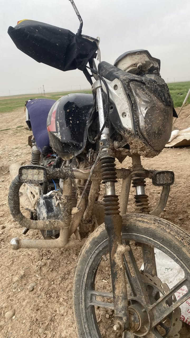 السلام عليكم
ماطور للبيع شغال سلف وايرمنيه كله جديده 
الباقي شوف العين السعر مناسب جدا 
متواجد قريه عين الحصان


**إذا كنت صاحب هذا الإعلان وتريد حذفه لأي سبب، رجاءا أرسل رسالة إلى الدعم الفني**