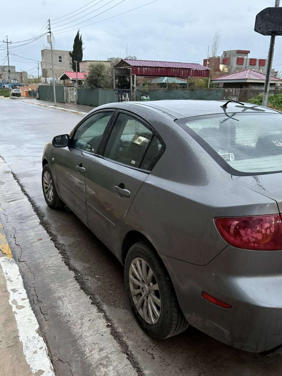 سلام عليكم  مازدا زوم 2005للبيع كير ومكينه كورلا نحله2007….سنويه منتهيه 2017 السيارة صبغ عام فقط خارج بدون دواخل سعر35$تنزل من حك الجام والبونيد والدعاميه وبي مجال
واتساب ***********مكان دوميز فايدة
