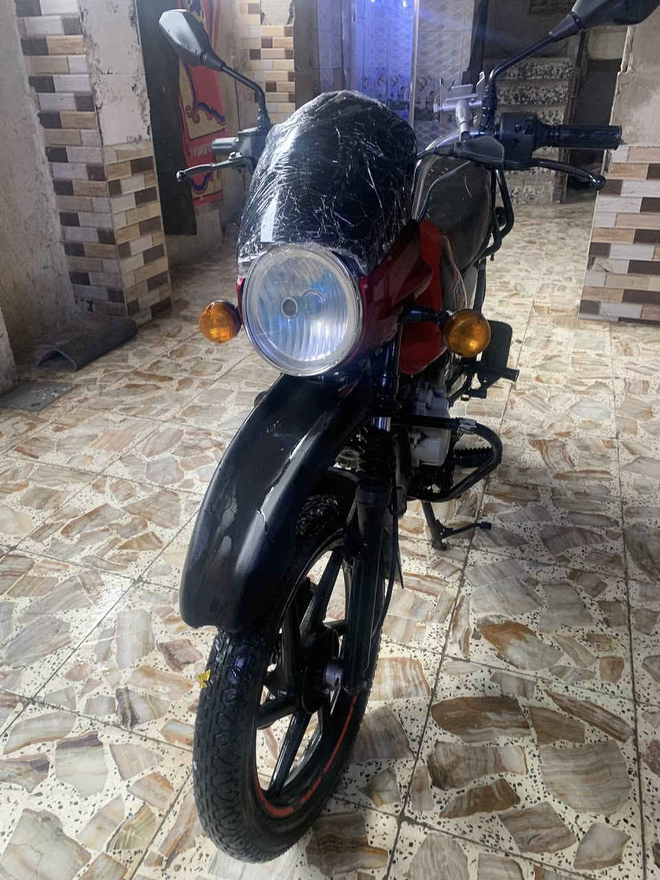 ‏السلام عليكم 
‏أخوان دراجة  بوكسر جبلي ￼موديل 22 
‏دراجة نظيفة قدامك م 
‏مكان بغداد الشعب 
‏دراجة مرقم باسمي سنوية تحويل  
‏ثاني يوم بغداد ￼￼￼￼￼￼
‏  بمليونين وبيها مجال ￼ 
***********￼
