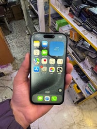 عرض اليوم تفليش ايفون 15 برو  ذاكره 256  جهاز مبدل شاشه وبطاريه  كامره...