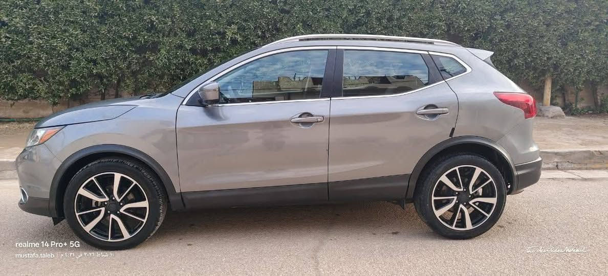 السلام عليكم نيسان روج 2017 أعلى فئه SL
رادارات بصمه فتحة جلد كشن كهرباء لدامامي وخلفي زنون بلادي  مكاني بغداد ***********
