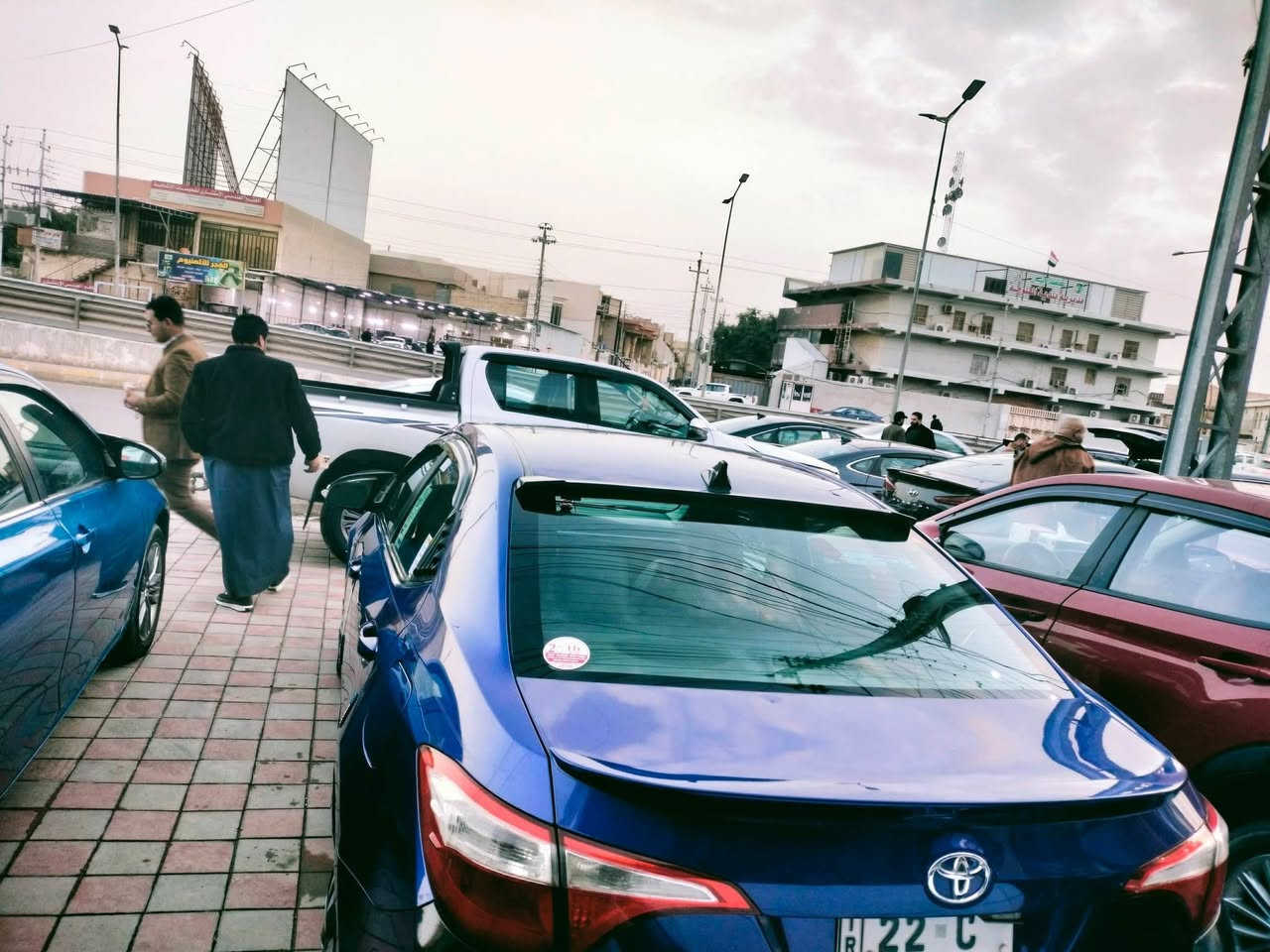 كورلا موديل 15 وارد امريكا جاملغ وبنيد رقم اربيل بسمي محرك وكير وصدر على شركه سعر 117 مجال ***********
