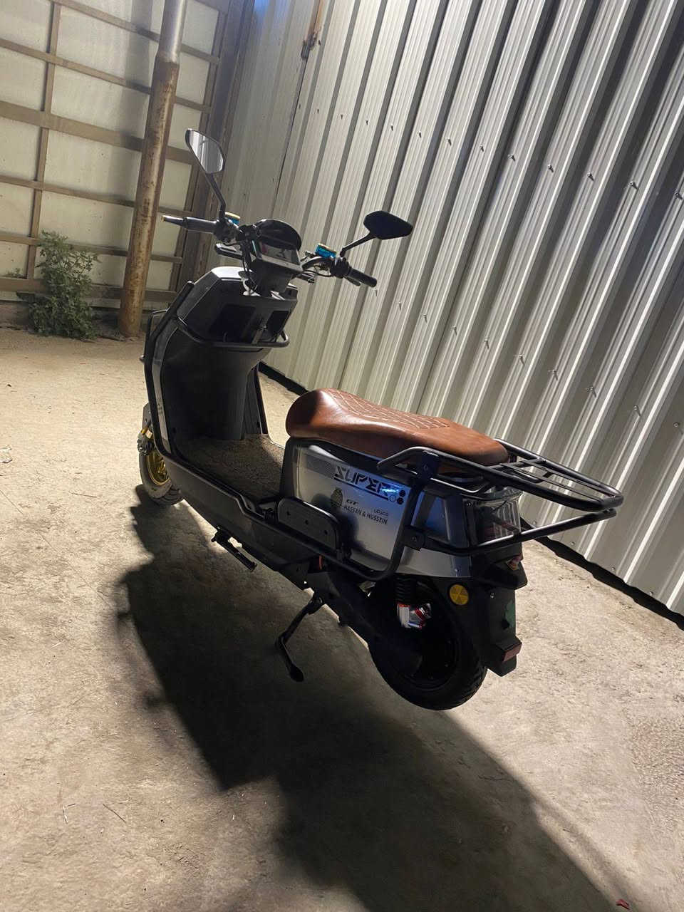 سلام عليكم 
675
دراجه شحن
6 باتريات
مكاني غزاليه
***********
مستعجل على بيعتها
