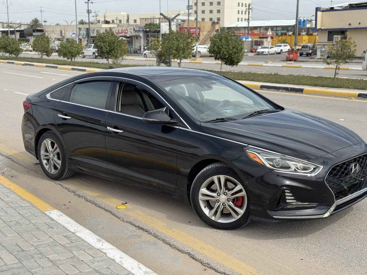 سلام عليكم رقم
اربيل 

سونتا 2018

حادثها فقط جاملق خلفي 

بيها بارد باب سايق وا الخلفي 

بارد خفيف

سياره نضيفه مال جناي مناقصها شي بيها ملاحضات خفيفه 

كير ومكينه كفاله 

بدون دواخل 

سياره فول لمتدد 

فتحه 

بصمه 

رادار امام 

مثبت سرعه 

تحديد مسار 

سياقه ذاتيه 

كشتات تدفئه تبريد 

كشنات جلد 

كهربائيات كشنات 

خصن كشنات 

ستيرن تدفئه 

الفئه 3مودات 

شحن واير لس 

بردات بلاد 

تبريد منفصل 

تبريد خلفي 

امامي 

سستم سمعات 

لايت زنون متحرك 

شحن واير لس

لد خلفي 

تخم تاير جديد

الاستفسار ***********

عنون كربلاء 

السعر 128

وبيها مجال
