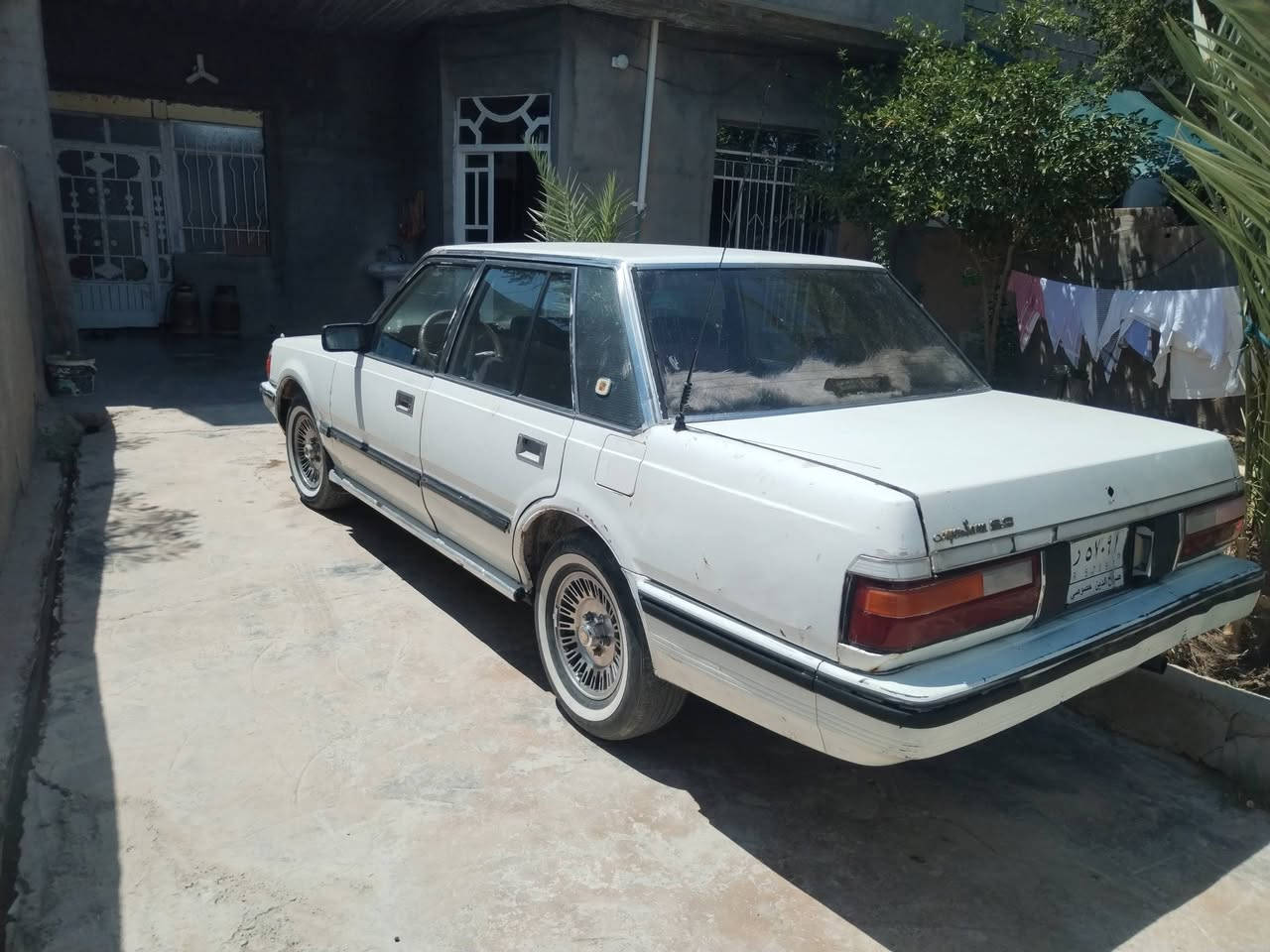 سيارة سوبر موديل 85نضيفه محرك بطه اثنين ونص گير عادي الاتصال على هذا الرقم ***********
