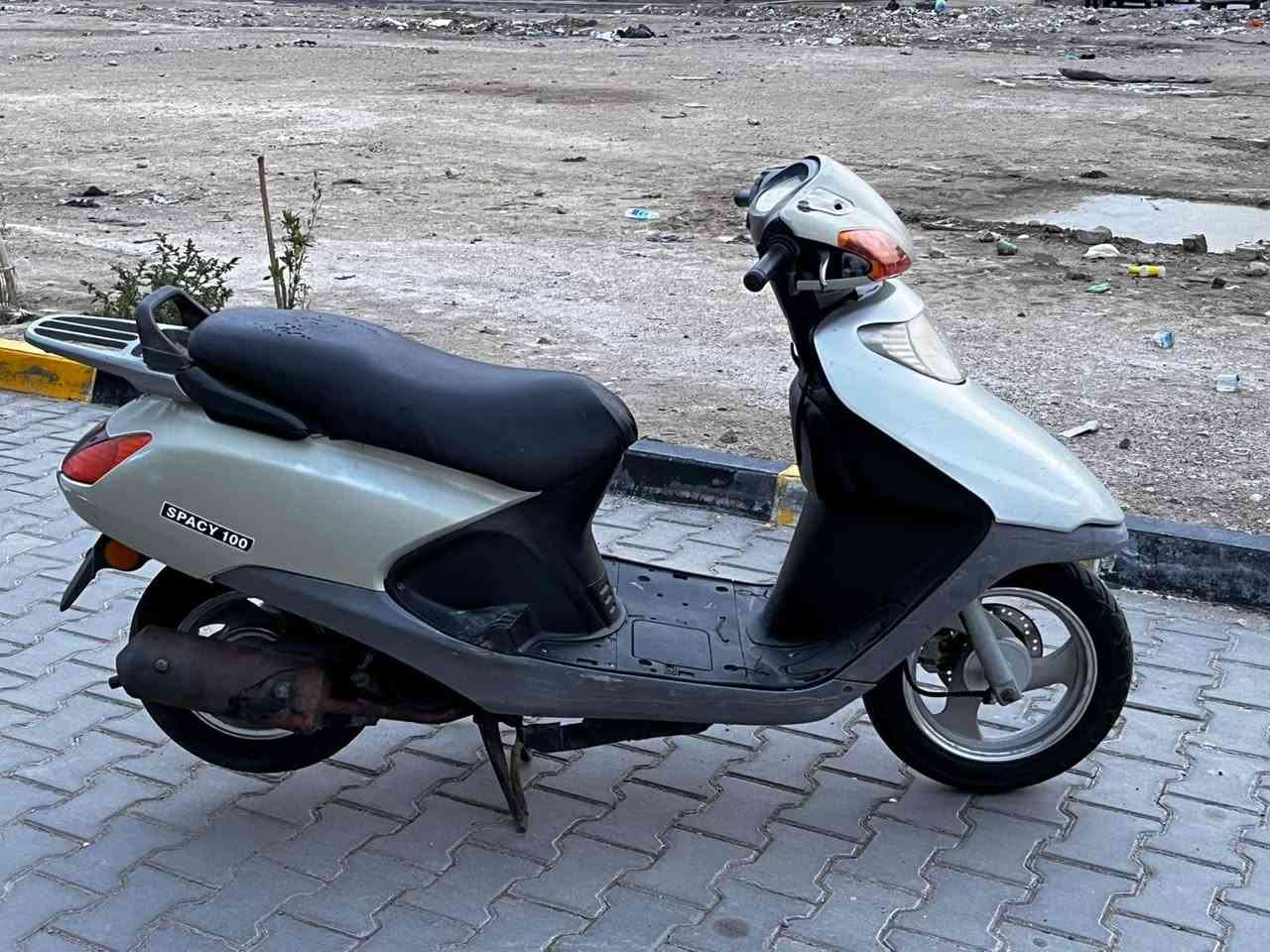 السلام عليكم دراجه للبيع سبيسي صيني السعر 350 وبيها مجال الاستفسار *********** خاص موجود
