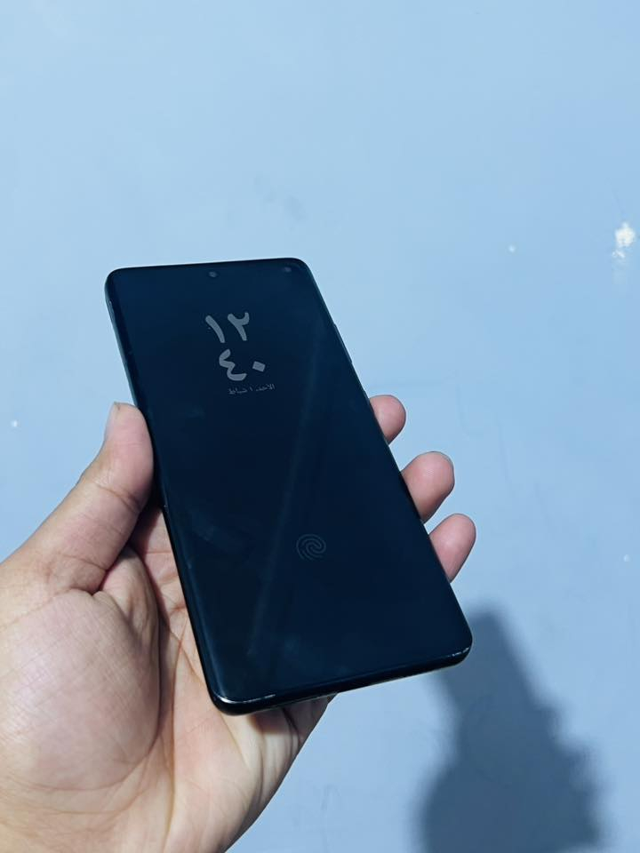 سامسونج S21الترا
256ذ
ب5000
ضرر كامرات متوقفه بسبب التحديثات 
مراوس وبيع للاستفسار 
***********ناصريه مركز
