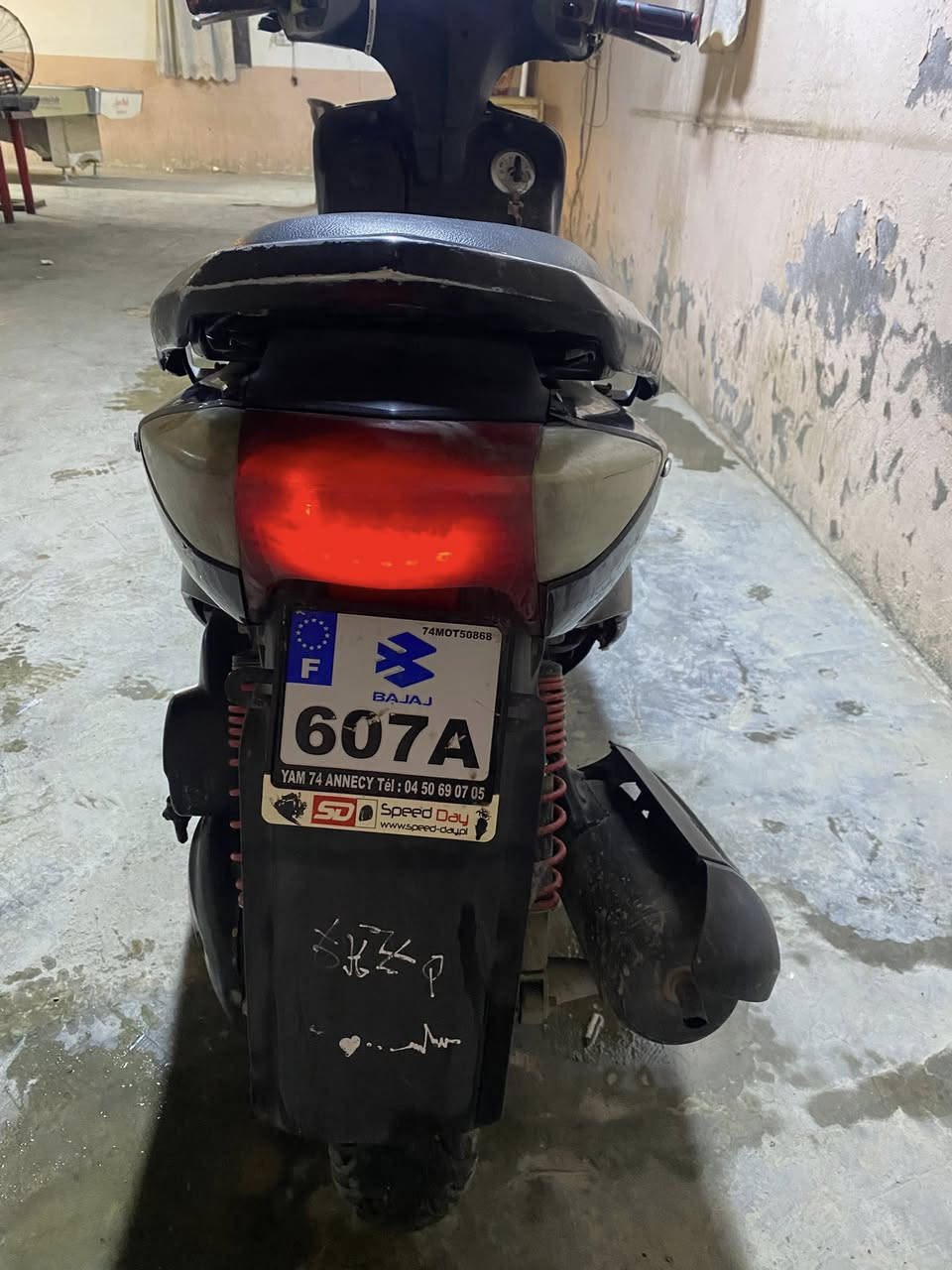 متاح سكنس نثيه كلشي شغال سلف هندر  كهربائيات كلهه شغاله بس كفراتهه شويه تعبانه  السعر 300وبيهه مجال  مكاني بعقوبه الحديد ***********
