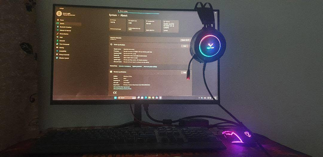 PC للبيع
i5جيل العاشر 
رمات 16 
هترد1T HDD
بور سبلاي550 
مع شاشه حجم 22 75H
مع كيبورد وماس وسمعات 
الكرات GTX1650S سوبر 4g
 سعر 500 الف قفل 
الاتصال عل رقكم فقط
 ***********
