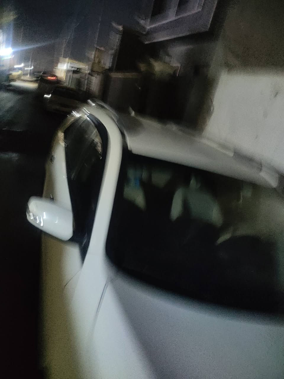 سورنتو 12 خليجي 7راكب مكينه 2400مصبوغه عام جاهزه مجهزه بسمي رقم مميز حديث هزه جديده رقم واسط تحويل ثاني يوم السعر 100قفل بدون عمله اليعجبه السعر يتصل مكان السياره ديوانيه المركز *********** السياره احلى امنصور تجي وتشوف اتصل ونطيك التفاصيل كامله
