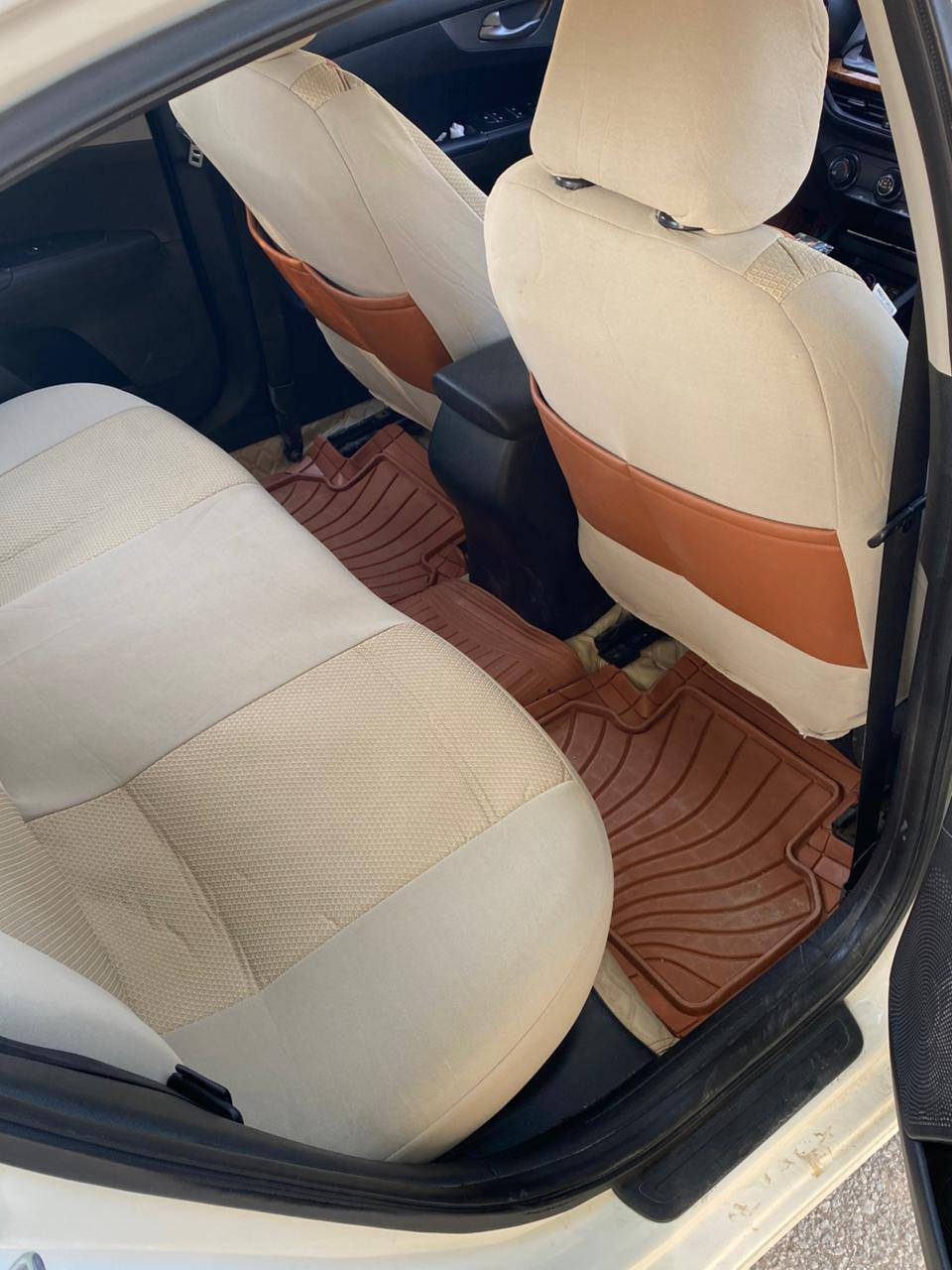 السلام عليكم ورحمة الله وبركاته
سيراتو موديل 2020 رقم بغداد باسمي ماشية 131 والسيارة مناقصها اي شي والمعلومات داخل الصور  للاستفسار واتساب او اتصال 
***********
