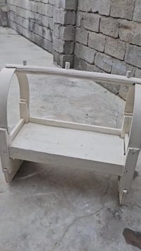 كنبة أطفال • بدون خدوش • قلادزي