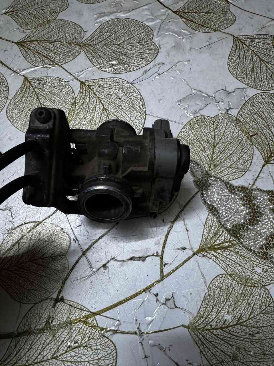 سلام عليكم غراض البيع جويتر 50 عقل 40صانصه 25 غراض كلهن على فحص نضيفات رقم *********** بكان شعب
