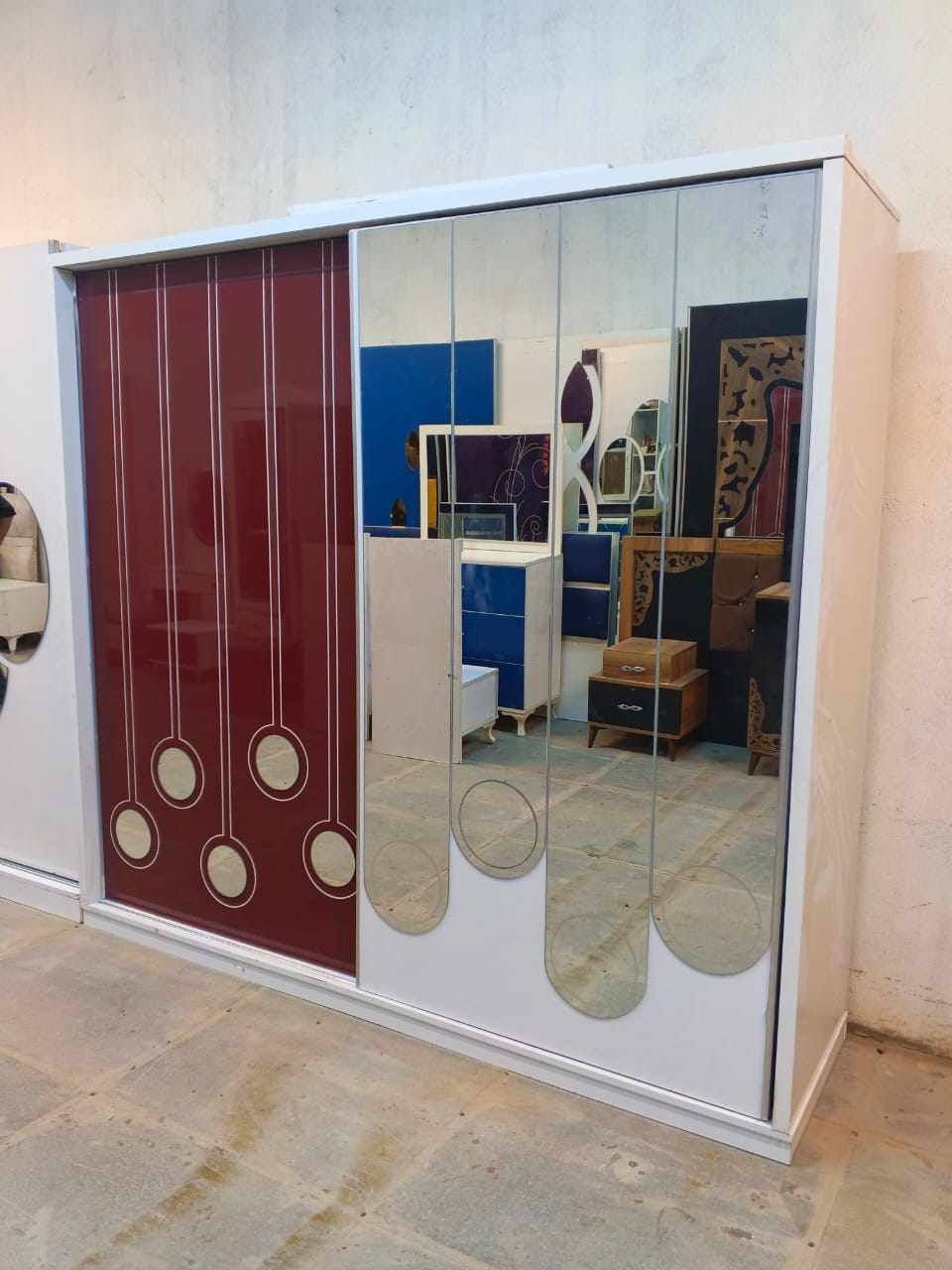 غرفة نوم  شبابيه🇹🇷
 نضافة 90 ٪💯فول نضافه
عدد القطع / 5
نضام / سلايت💢
سعرها 375 قفل💸
شد ونقل داخل بغداد مجاني🚛
يوجود توصيل محافضات 🚛 حجز واتساب فقط ***********
