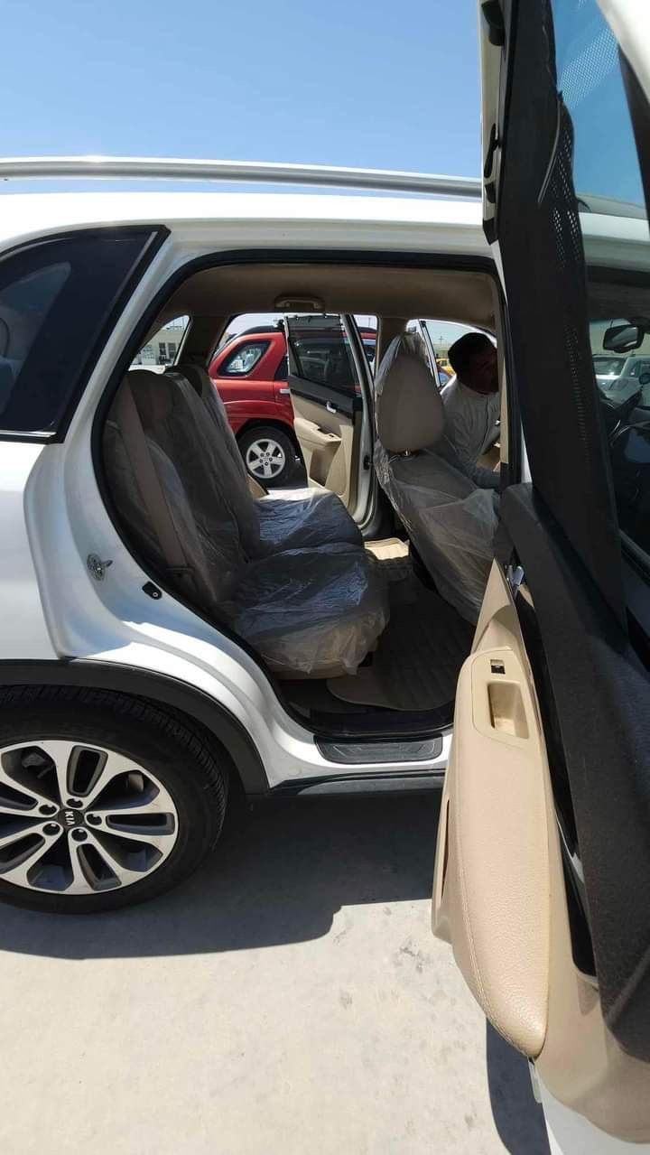 السلام عليكم

سورنتو خليجي موديل 2015رقم واسط   

٧راكب مكينه ٤ سلندر ٢٤٠٠دوش ثلث قطع تبريد 

مكينه. كير. حداديه. تبريد. تدفئه كله جاهز السياره 

والسوناربالصور مكان واسط الكوت مركز المدينه 

***********

السعر 168$
