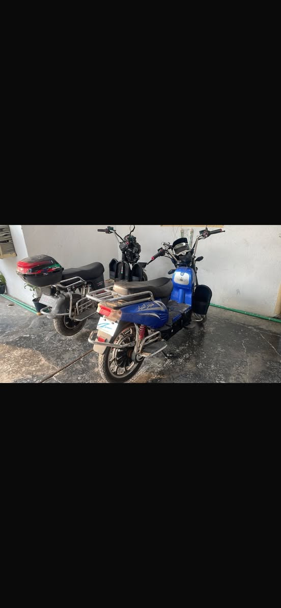 سلام عليكم  دراجه هارلي موديل 24 جديده شركت حيدر كلش نضيف وجديده. وكهربيات. وبصمه كله  ع فحص. جرص انذار تشغير ع بعد كلش كله فخص. +جبلي شركه الخواين موديل 24 بصمه  جرص انذار بطاريات ع فحص درجاجه نضيف كله فحص.  +هنا توصل ***********
